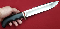 # B-014. Hunting knife. 8.1". D2. 62 HRC. Bronze. Indian Ebony wood.