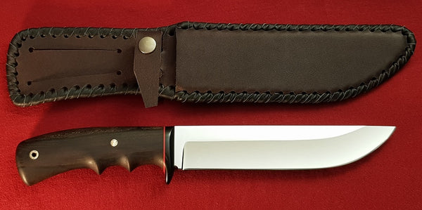 # B-028. Hunting knife. 7.3". D2. 62 HRC. G10 Guard. Ebony Macassar.